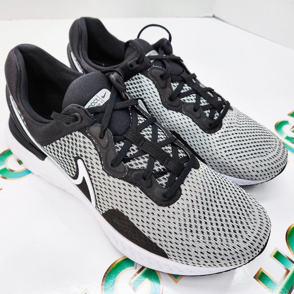 Nike React Miler 3 Men's Sneaker Shoe Limited Edition Athletic White DD0490-101 - Picture 12 of 16